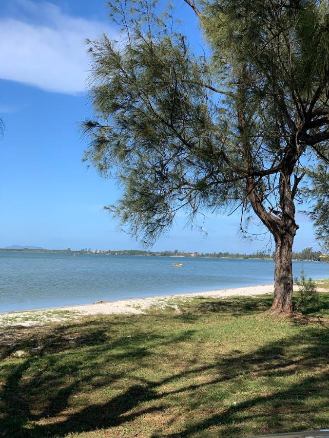 Casa Bem Espacosa Com Piscina, Campo De Futebol E Area Gourmet A Um Quarteirao Da Lagoa De Seca Araruama