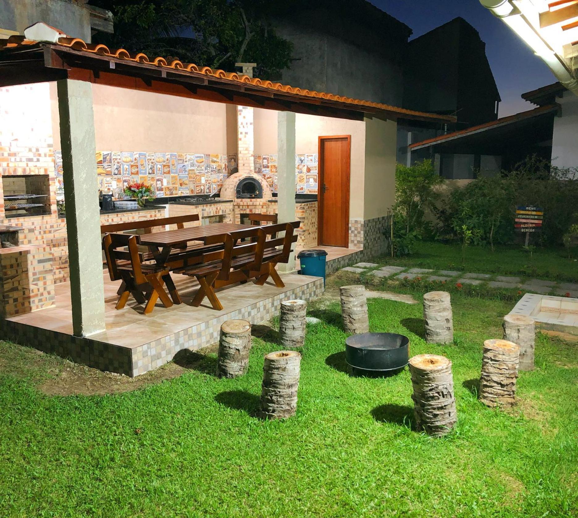 Casa Bem Espacosa Com Piscina, Campo De Futebol E Area Gourmet A Um Quarteirao Da Lagoa De Seca Holiday home Araruama